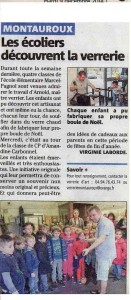 Article Var matin Boule de Noel à l'école Sensibilisation à la technique du soufflage de verre à L'école